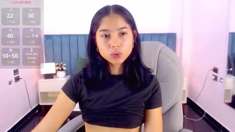 milaa_star online show from 03/18/26, 04:48