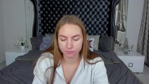 Milla online show from 02/08/26, 12:41