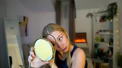 MilaBunny1 online show from 02/10/26, 09:24