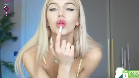 Snapshot of milabunny_ chatting on 05/01/26, 09:47 Mila and u can call me sweet bunny online show from 05/01/26, 09:47