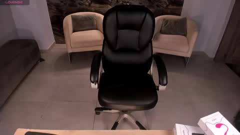 Mila online show from 03/18/26, 03:09