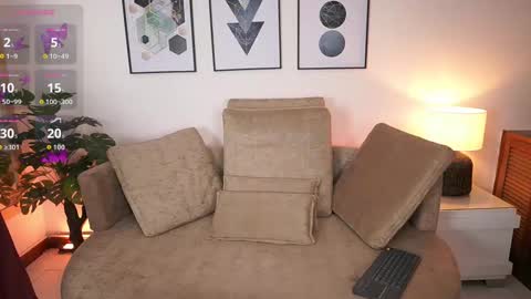 milacrave online show from 09/25/25, 11:36