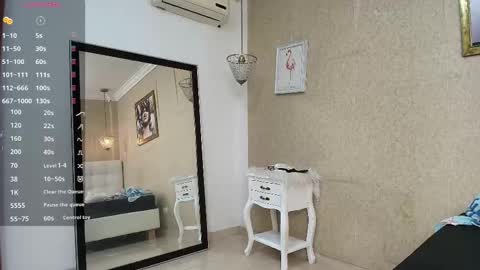 miladiosa online show from 10/11/25, 11:20