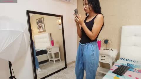 miladiosa online show from 01/19/26, 11:47