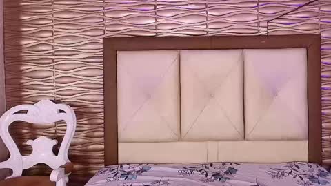 Snapshot of miladiosa chatting on 05/26/26, 12:01 miladiosa online show from 05/26/26, 12:01