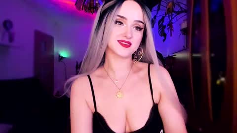 MiladyJolie online show from 12/22/24, 12:16