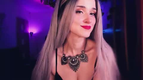 MiladyJolie online show from 11/22/25, 02:27