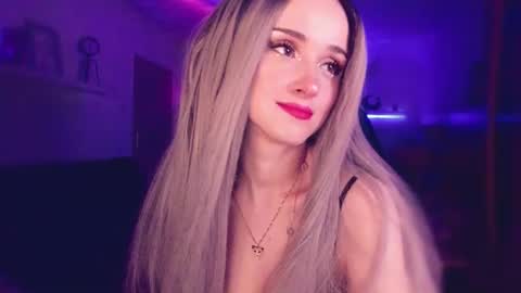 MiladyJolie online show from 01/14/26, 06:08