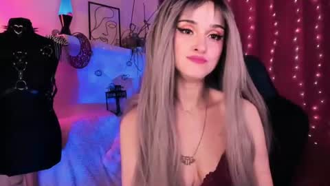 MiladyJolie online show from 06/14/26, 11:18