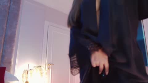        online show from 03/06/25, 02:30