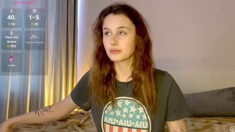 Snapshot of milaelin chatting on 07/26/26, 01:07 Mila online show from 07/26/26, 01:07