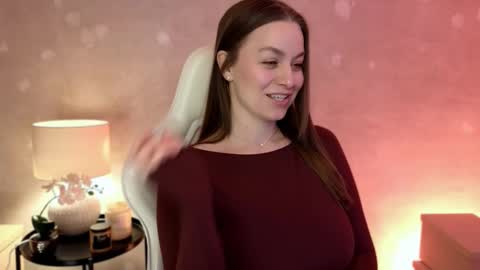 Mila Fleur online show from 12/17/25, 04:13