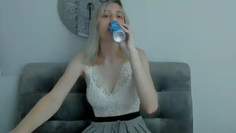 MilaGlow online show from 06/08/26, 01:22