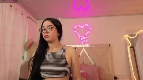 milah_tay online show from 04/13/26, 11:37