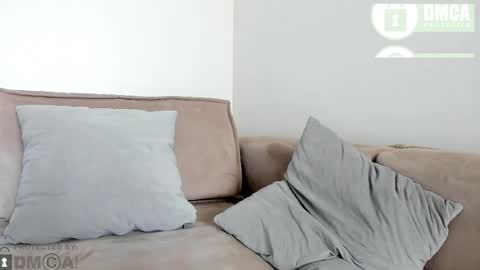 Mila online show from 04/02/26, 06:33