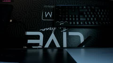 Snapshot of milalawrence_ chatting on 02/11/26, 11:26 Mila online show from 02/11/26, 11:26