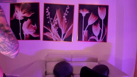 Mila  online show from 04/05/26, 03:42