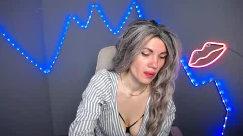 Milaloona online show from 04/19/26, 06:02