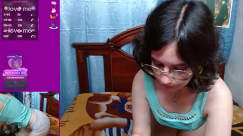 Mila-Lunala online show from 02/19/25, 01:51