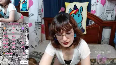 Mila-Lunala online show from 10/17/25, 07:38