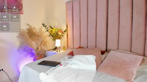 Milan  online show from 11/12/25, 11:43