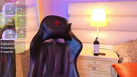 Snapshot of milan_sweetie chatting on 05/27/26, 01:57 milan_sweetie online show from 05/27/26, 01:57