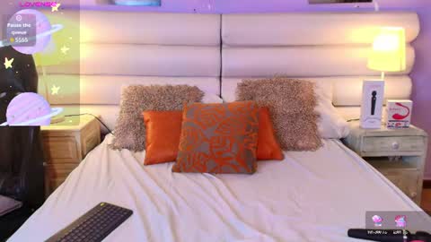 Snapshot of milan_sweetie chatting on 06/18/26, 08:46 milan_sweetie online show from 06/18/26, 08:46