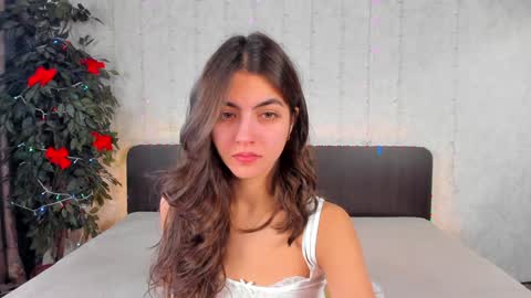 Snapshot of milana_crystal_ chatting on 12/16/24, 08:09 Milana online show from 12/16/24, 08:09