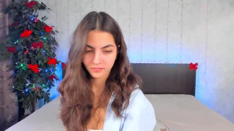 Snapshot of milana_crystal_ chatting on 12/27/24, 08:13 Milana online show from 12/27/24, 08:13
