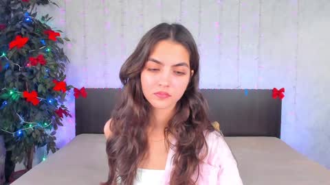 Snapshot of milana_crystal_ chatting on 12/29/24, 11:18 Milana online show from 12/29/24, 11:18