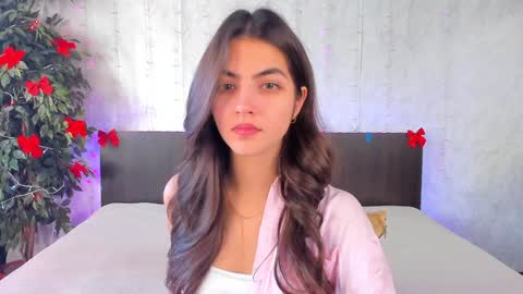 Snapshot of milana_crystal_ chatting on 01/05/25, 08:32 Milana online show from 01/05/25, 08:32