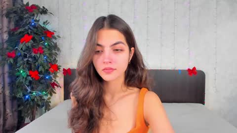 Snapshot of milana_crystal_ chatting on 01/08/25, 08:16 Milana online show from 01/08/25, 08:16