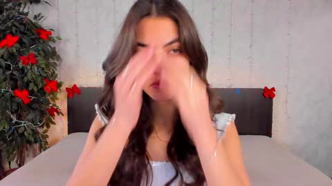 Snapshot of milana_crystal_ chatting on 01/15/25, 08:09 Milana online show from 01/15/25, 08:09