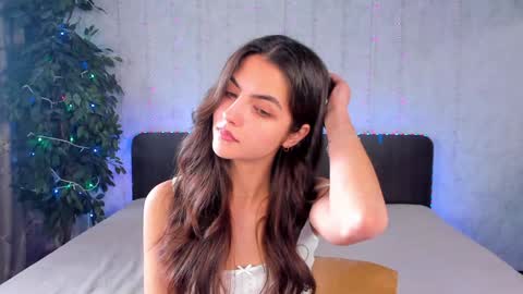 Snapshot of milana_crystal_ chatting on 02/02/25, 11:08 Milana online show from 02/02/25, 11:08