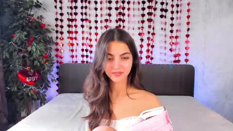 Snapshot of milana_crystal_ chatting on 02/07/25, 11:23 Milana online show from 02/07/25, 11:23