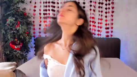 Snapshot of milana_crystal_ chatting on 02/16/25, 08:21 Milana online show from 02/16/25, 08:21