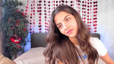 Snapshot of milana_crystal_ chatting on 02/23/25, 11:22 Milana online show from 02/23/25, 11:22