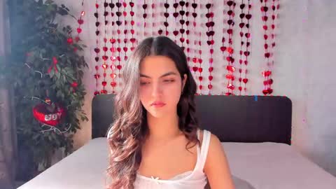 Snapshot of milana_crystal_ chatting on 02/25/25, 11:30 Milana online show from 02/25/25, 11:30
