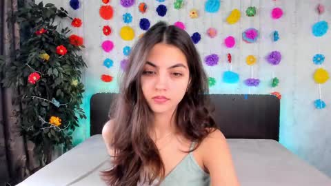 Snapshot of milana_crystal_ chatting on 03/11/25, 08:30 Milana online show from 03/11/25, 08:30