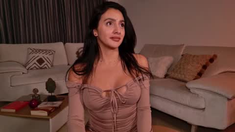 milana online show from 10/06/25, 11:24