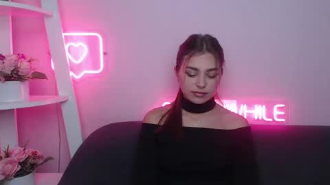 milanaangelas online show from 01/31/25, 05:51