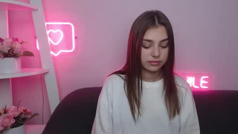 milanaangelas online show from 02/01/25, 05:49