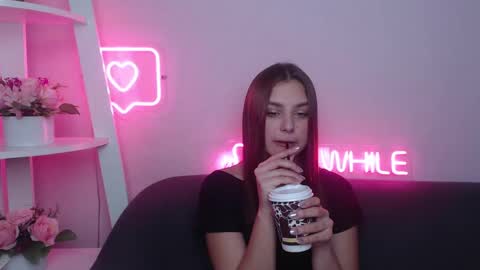 milanaangelas online show from 02/04/25, 05:53