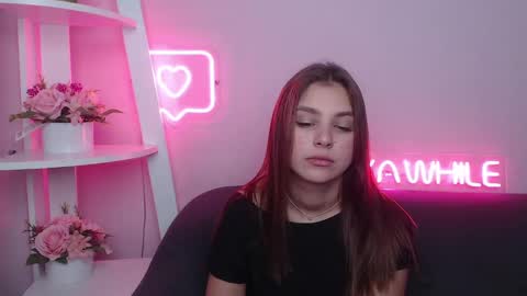 milanaangelas online show from 02/17/25, 11:44