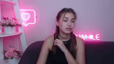 milanaangelas online show from 02/25/25, 05:52