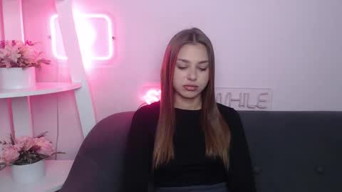 milanaangelas online show from 10/04/25, 05:05