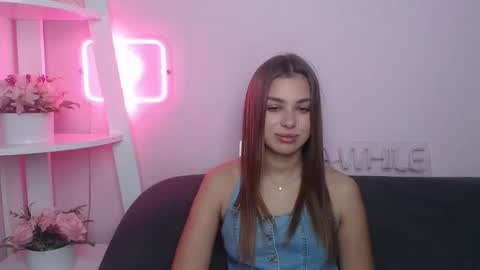 milanaangelas online show from 11/03/25, 05:42