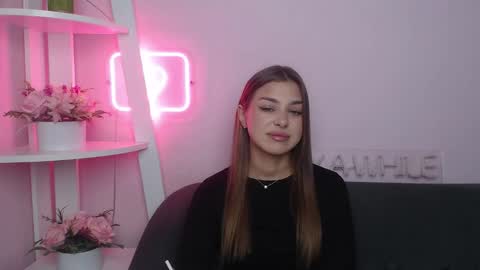 milanaangelas online show from 11/07/25, 05:40