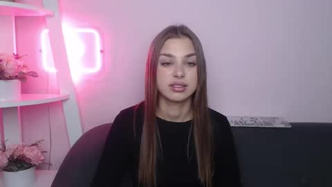 milanaangelas online show from 12/01/25, 08:47