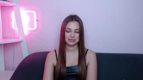 milanaangelas online show from 04/03/26, 04:43